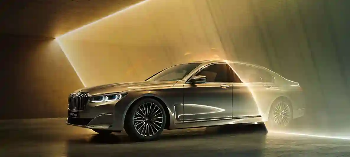 Обновленный BMW 7 series уже в продаже